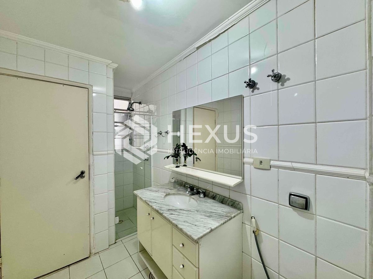 Foto 4 de Apartamento com vista mar na beira mar da Praia das Asturias, Guaruja