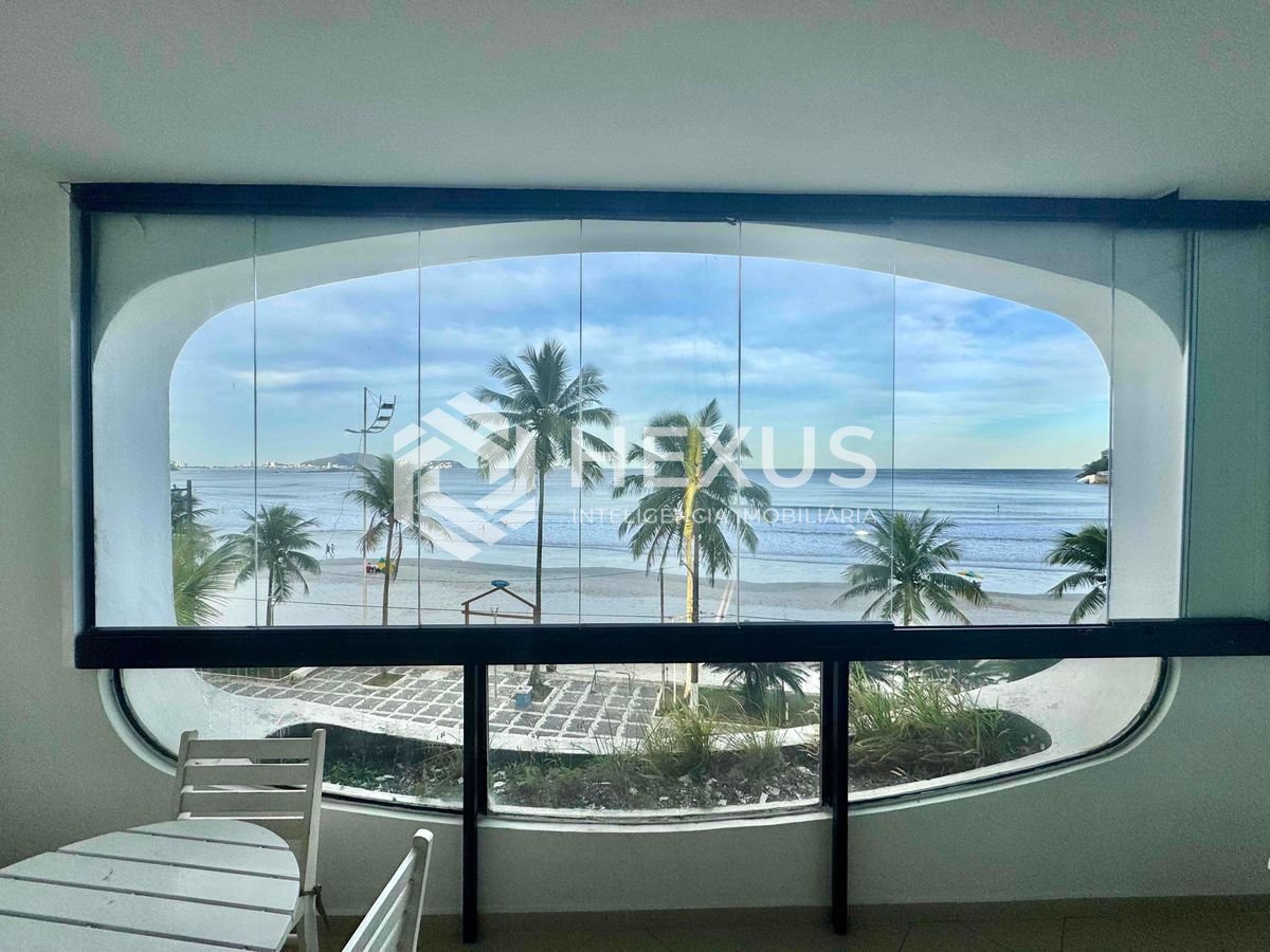 Foto 2 de Apartamento frente mar com varanda vista mar na Praia das Asturias, Guaruja