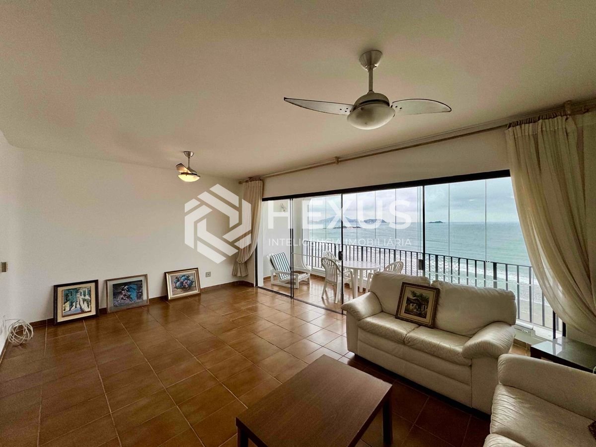 Foto 3 de Apartamento frente mar com varanda vista mar na Praia das Asturias, Guaruja