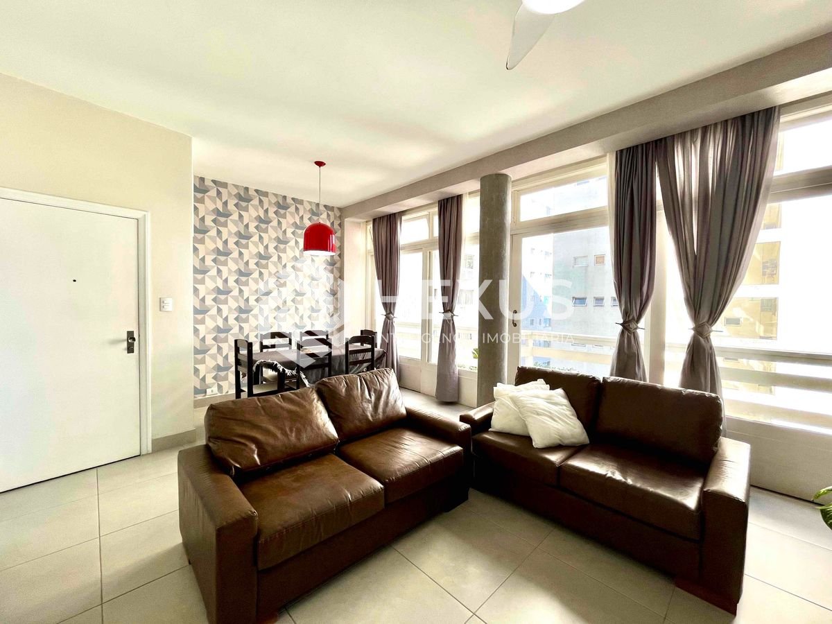 Foto 5 de Apartamento com varanda e vista mar na quadra-mar da Praia das Pitangueiras de 3 quartos, 1 vaga, Guarujá-SP.