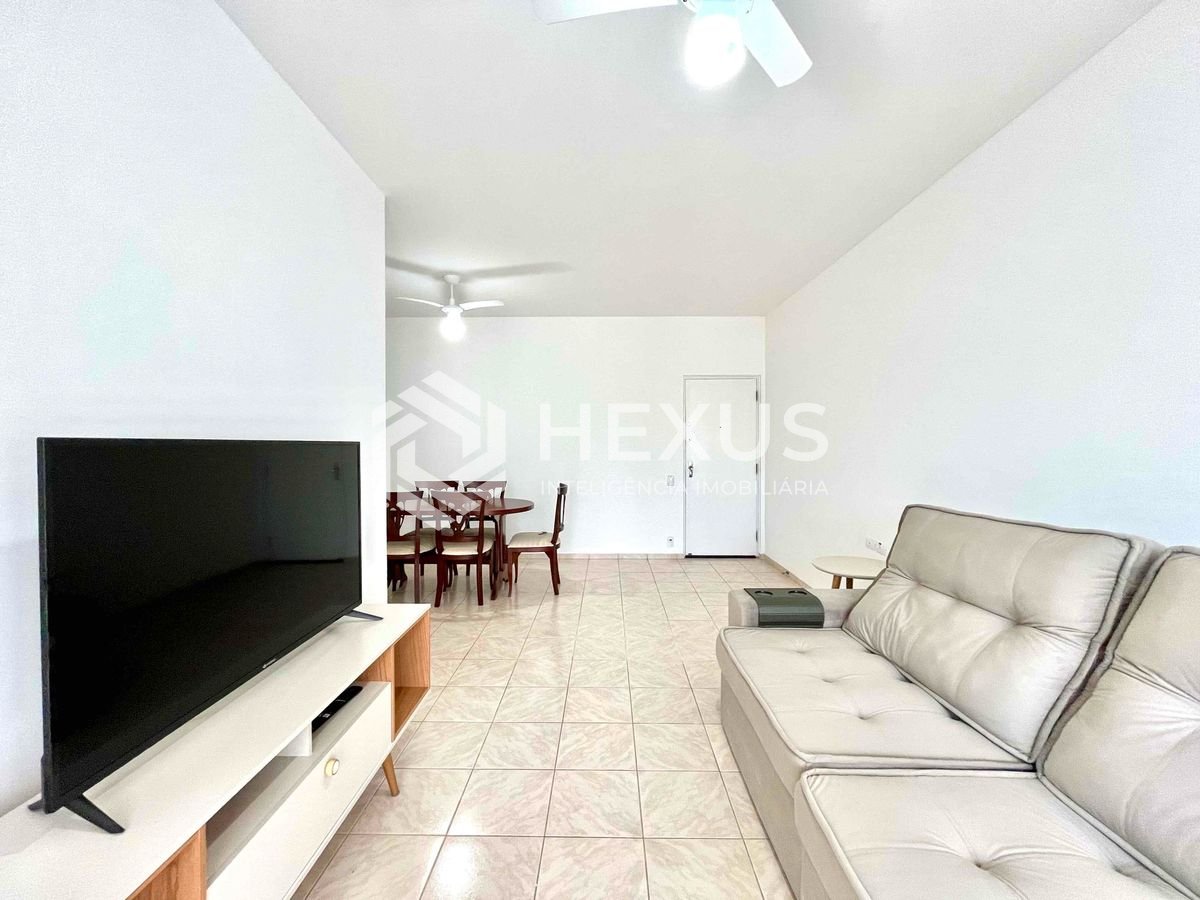 Foto 4 de Apartamento frente rua com varanda a uma quadra da Praia das Pitangueiras, Guaruja