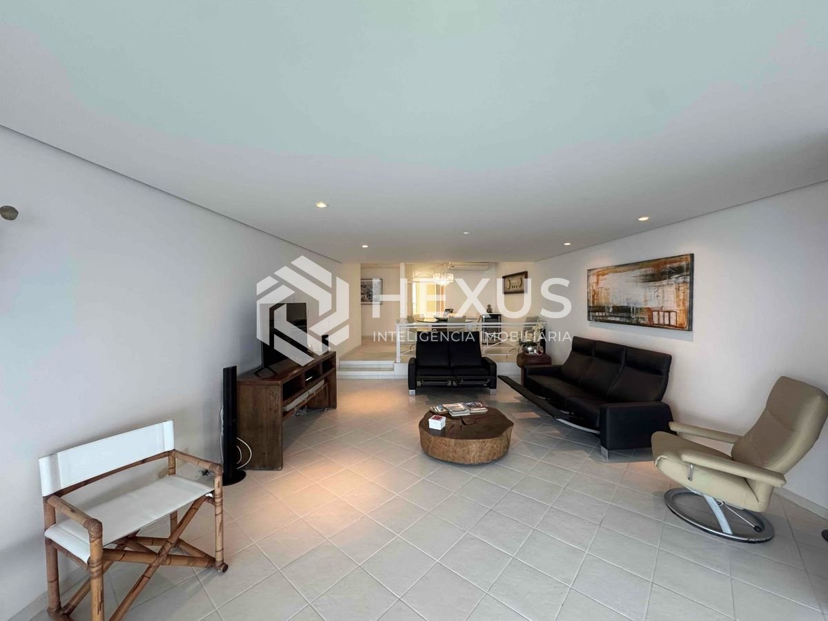 Foto 5 de Apartamento frente mar com varanda gourmet e lazer na Praia das Pitangueiras, Guaruja