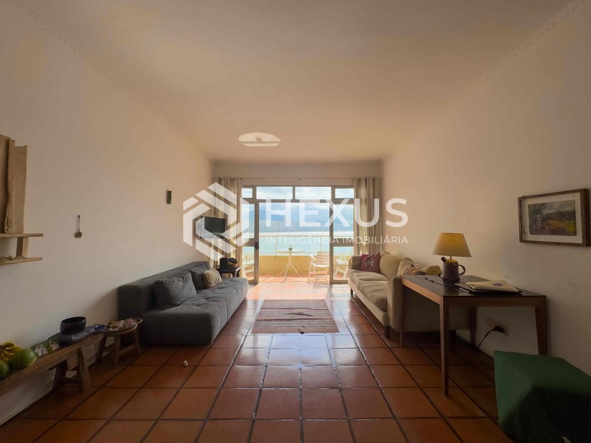 Foto 4 de Apartamento frente mar com varanda vista mar na Praia das Asturias, Guaruja