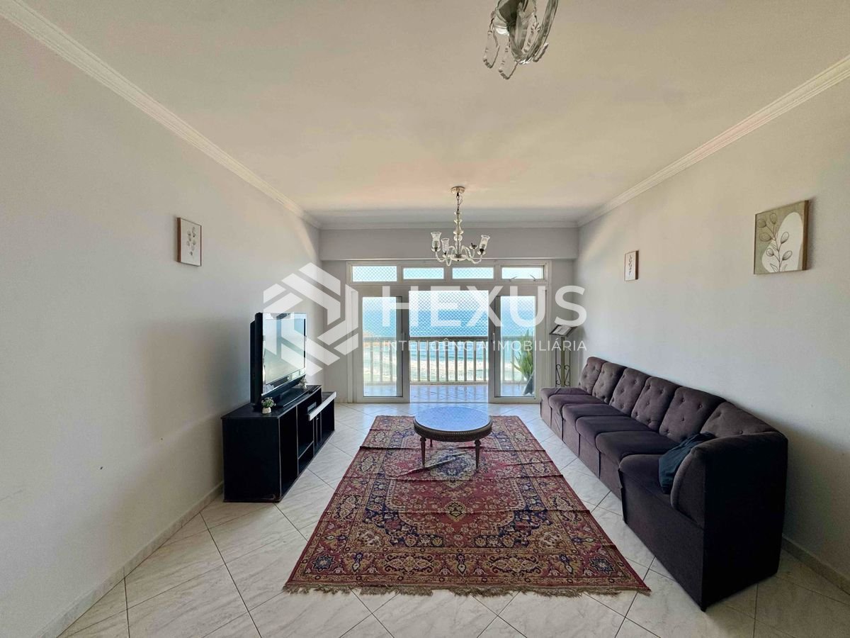 Foto 2 de Apartamento frente mar com varanda e vista mar na Praia das Pitangueiras, Guaruja