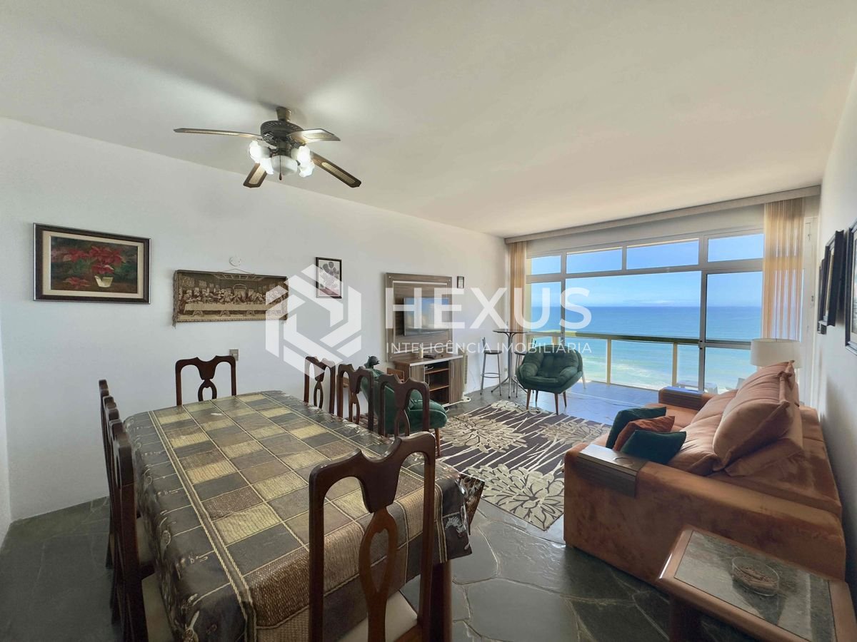 Foto 5 de Apartamento frente mar com varanda e vista na Praia das Pitangueiras, Guaruja