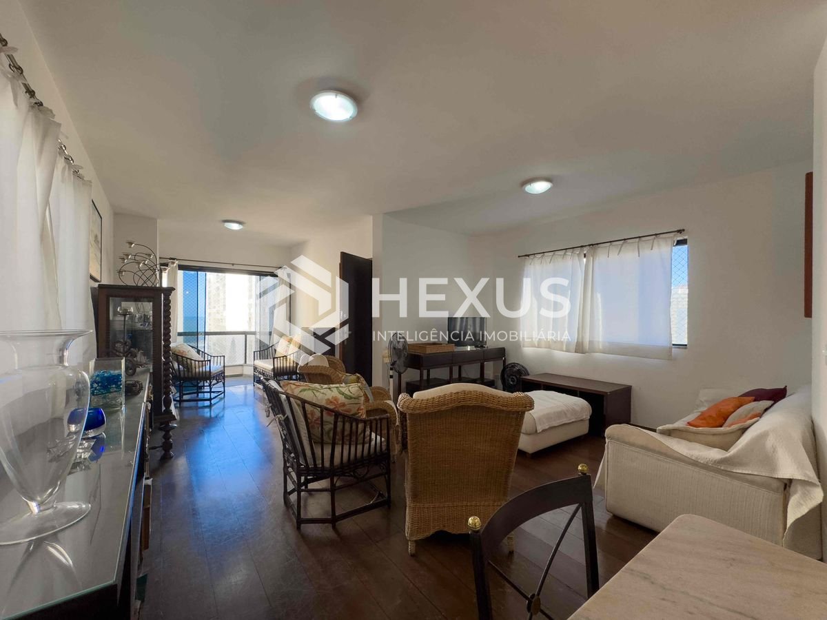 Foto 2 de Apartamento com varanda, vista mar, 2 quadras da Praia das Pitangueiras, Guaruja | Hexus Inteligência Imobiliária