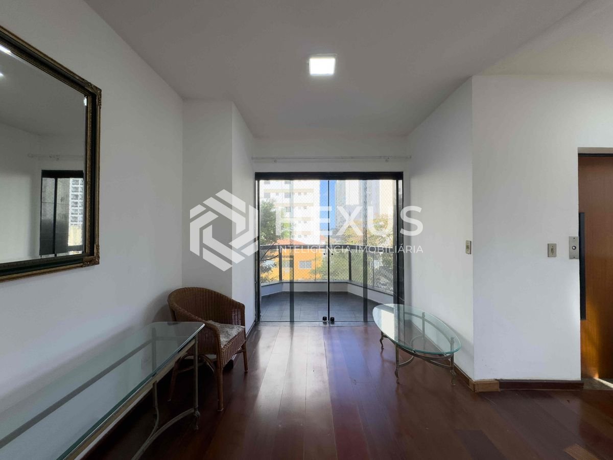 Foto 3 de Apartamento com varanda, lazer, duas quadras da Praia das Pitangueiras, Guaruja | Hexus Inteligência Imobiliária