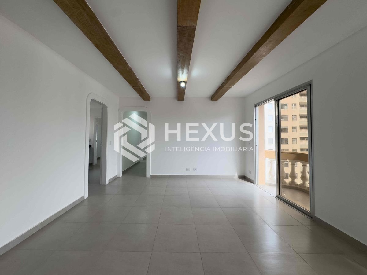 Foto 5 de Apartamento com varanda e vista livre a uma quadra da Praia das Pitangueiras de 3 quartos (1 suíte), 1 vaga, Guarujá-SP.