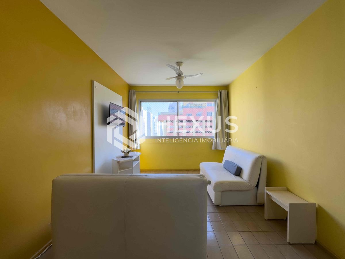 Foto 2 de Apartamento com vista livre a uma quadra da Praia das Pitangueiras, Guaruja