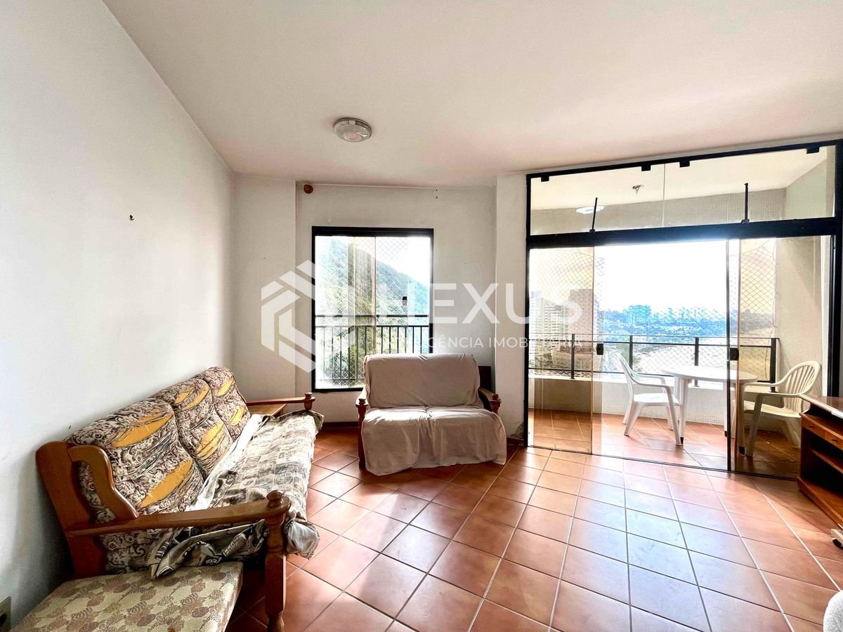Foto 4 de Apartamento com varanda e vista mar na beira mar da Praia das Pitangueiras, Guaruja