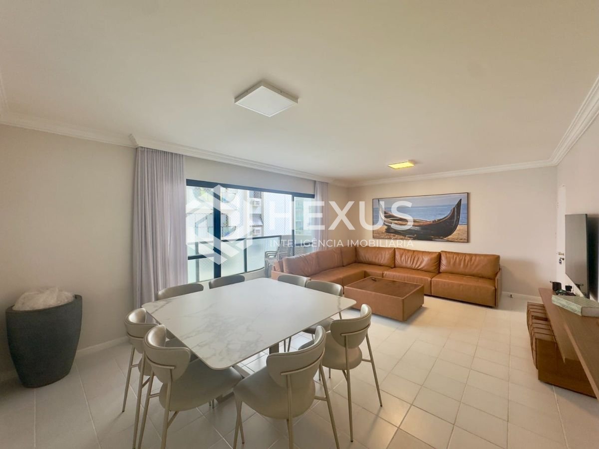Foto 5 de Apartamento com varanda e lazer na Praia das Pitangueiras, Guaruja