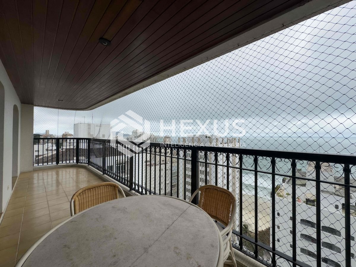 Foto 4 de Apartamento com varanda, lazer e vista mar e uma quadra da Praia das Pitanguerias, Guaruja | Hexus