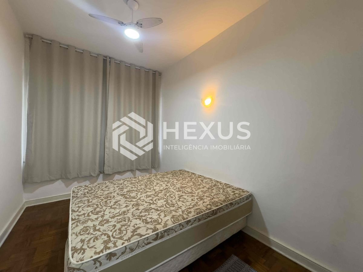 Foto 5 de Apartamento com vista livre a uma quadra da Praia das Pitangueiras, Guaruja