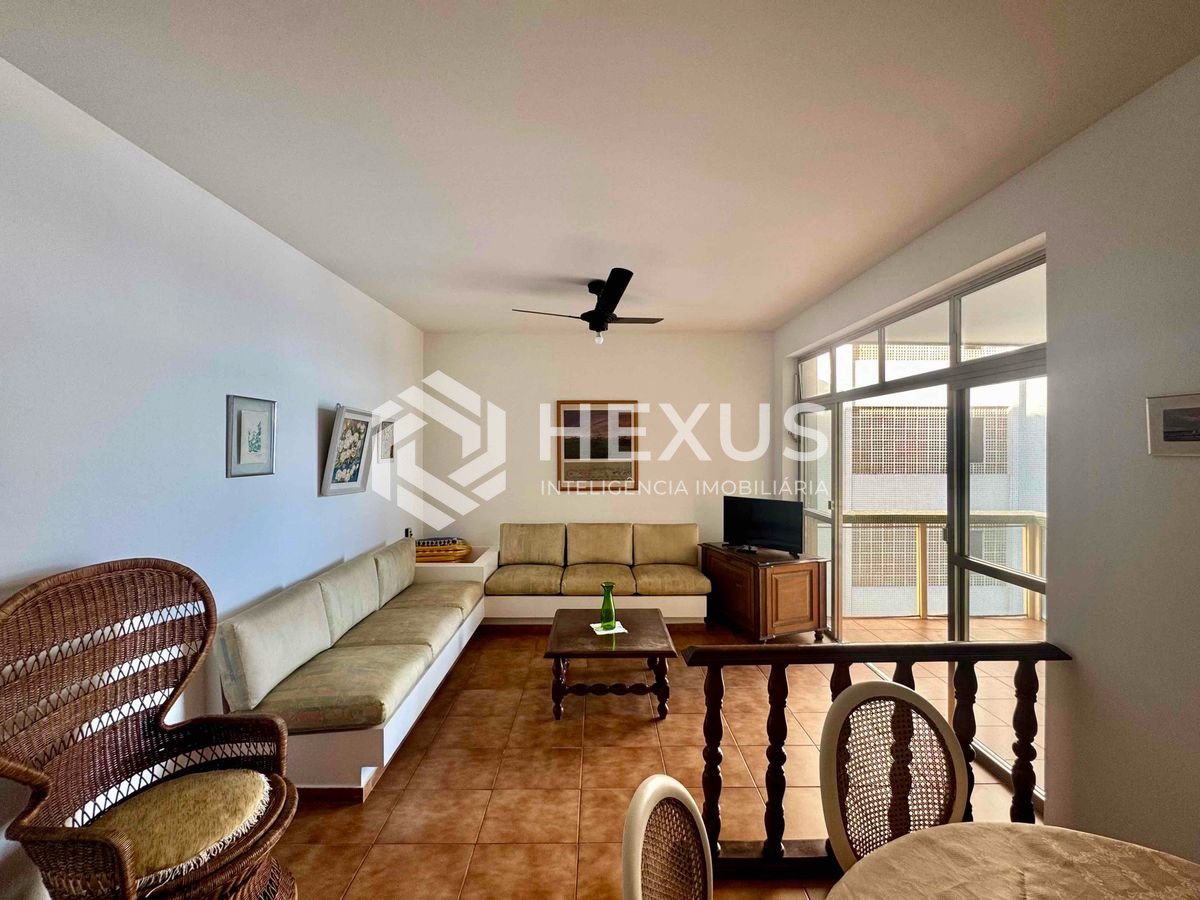 Foto 5 de Apartamento frente mar com varanda e vista mar na Praia das Pitangueiras, Guaruja
