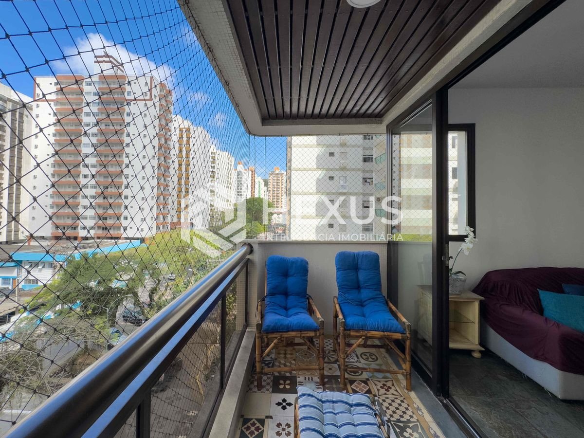 Apartamento em Pitangueiras — foto 1