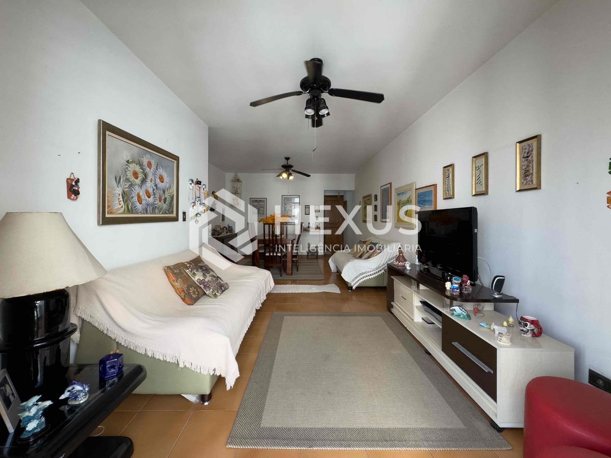 Foto 5 de Apartamento com varanda e vista livre na beira mar da Praia das Pitangueiras, Guaruja