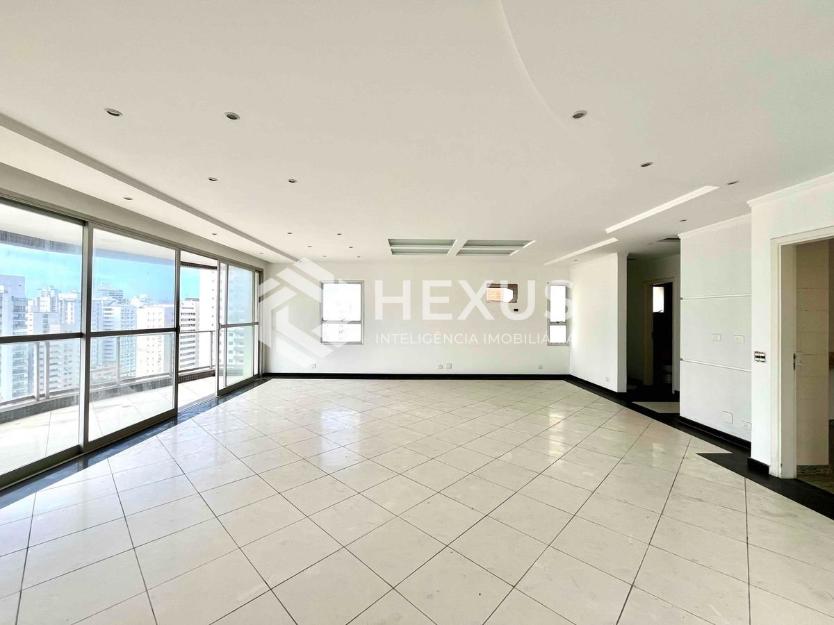 Foto 2 de Apartamento com varanda, vista mar e lazer a duas quadras da Praia das Pitangueiras, Guaruja