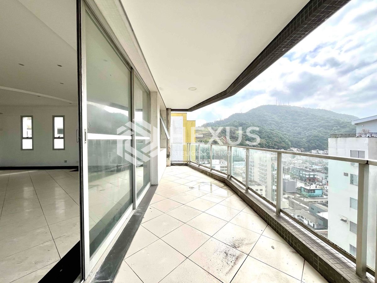 Foto 5 de Apartamento com varanda, vista mar e lazer a duas quadras da Praia das Pitangueiras, Guaruja