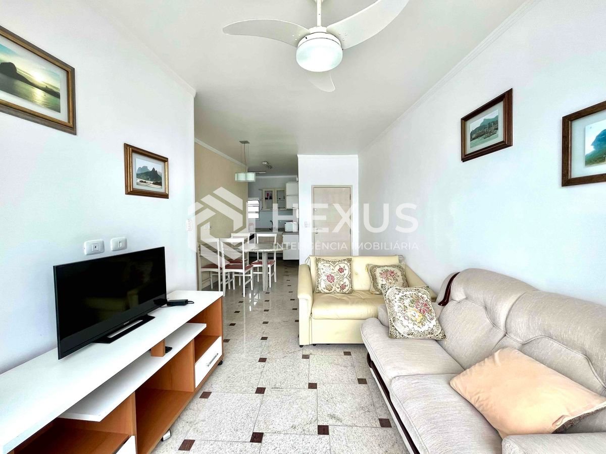 Foto 3 de Apartamento frente mar com varanda vista mar na Praia das Pitangueiras, Guaruja