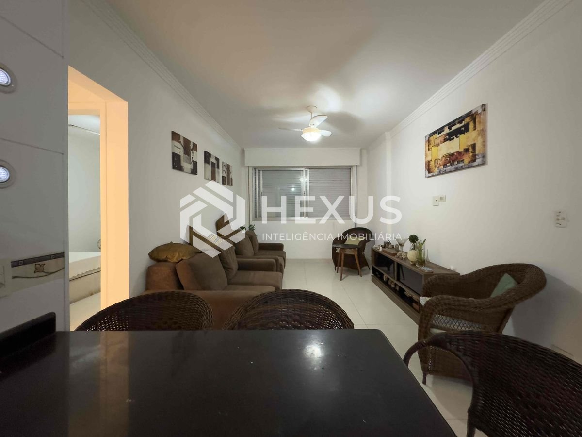 Foto 2 de Apartamento a uma quadra da Praia das Pitangueiras, Guarujá-SP - 2 Quartos (1 Suíte) | Hexus Inteligência Imobiliária