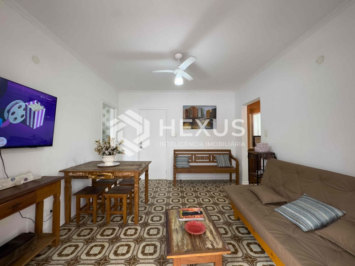 Foto 2 de Apartamento com varanda a duas quadras da Praia das Pitangueiras, Guarujá-SP - 1 Quarto, 1 Vaga | Hexus Inteligência Imobiliária