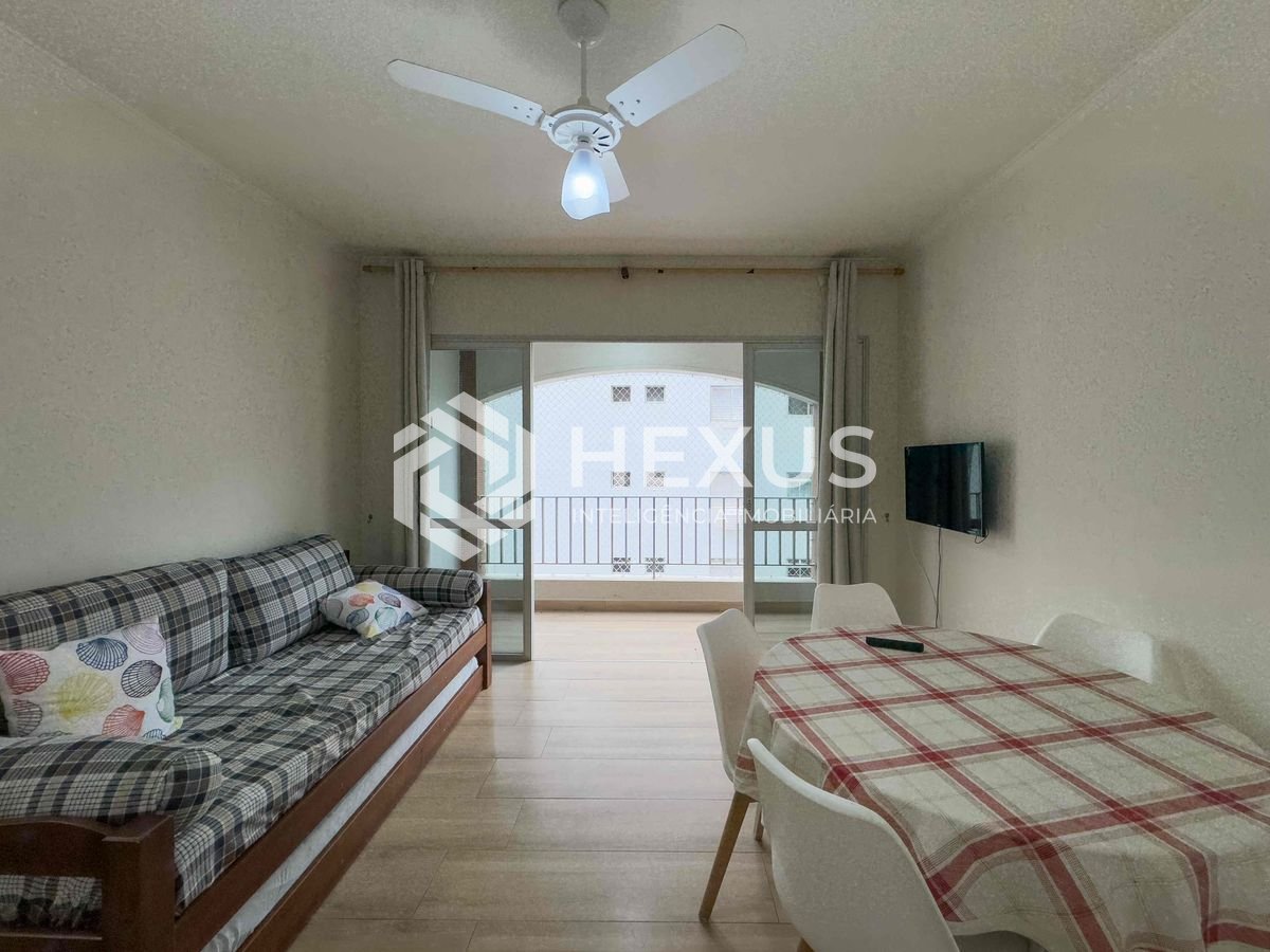 Foto 3 de Apartamento com varanda e vista livre a duas quadras da Praia das Pitangueiras, Guarujá-SP - 1 Quarto, 1 Vaga | Hexus Inteligência Imobiliária