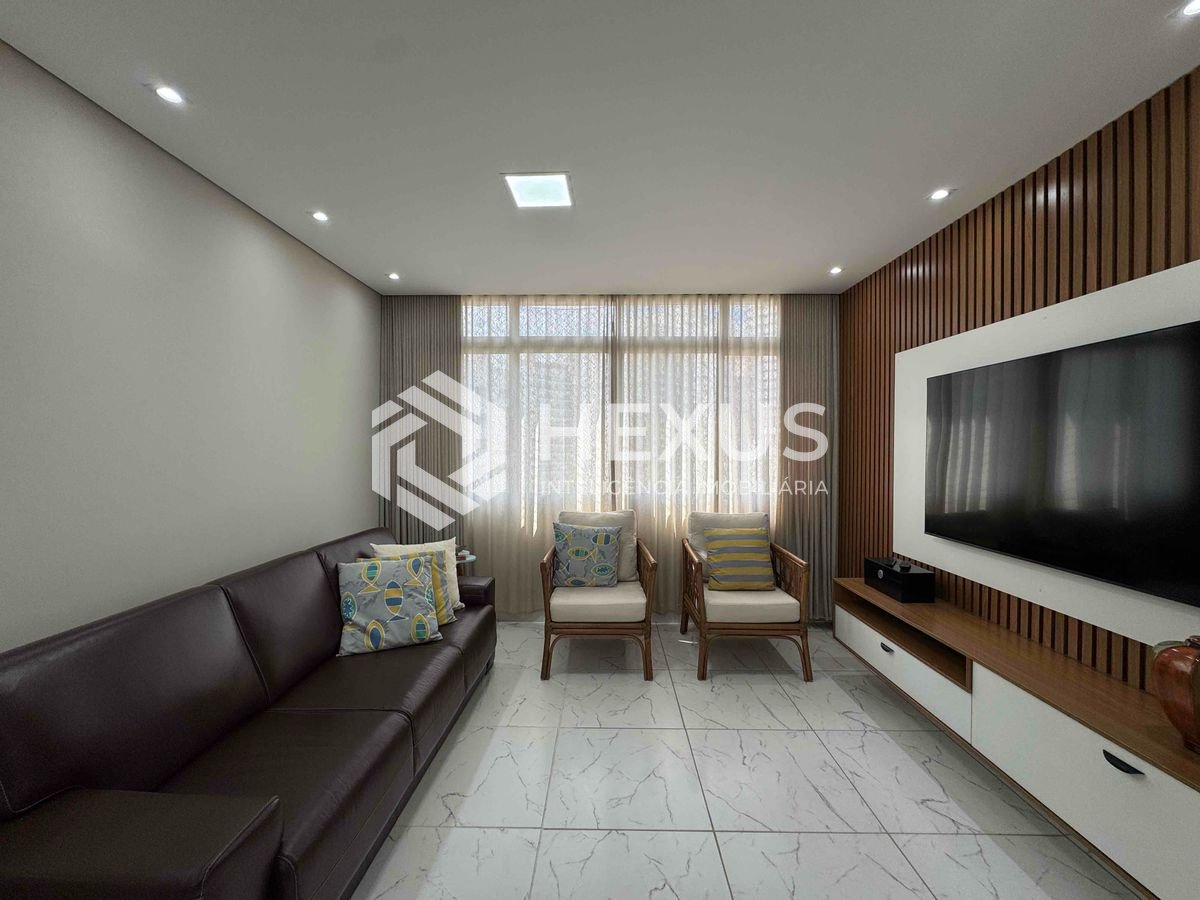 Foto 5 de Apartamento reformado com vista mar a uma quadra da Praia das Pitangueiras, Guaruja