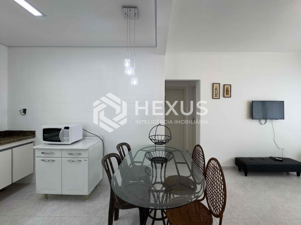 Foto 5 de Apartamento reformado e mobiliado a duas quadras da Praia das Pitangueiras, Guaruja
