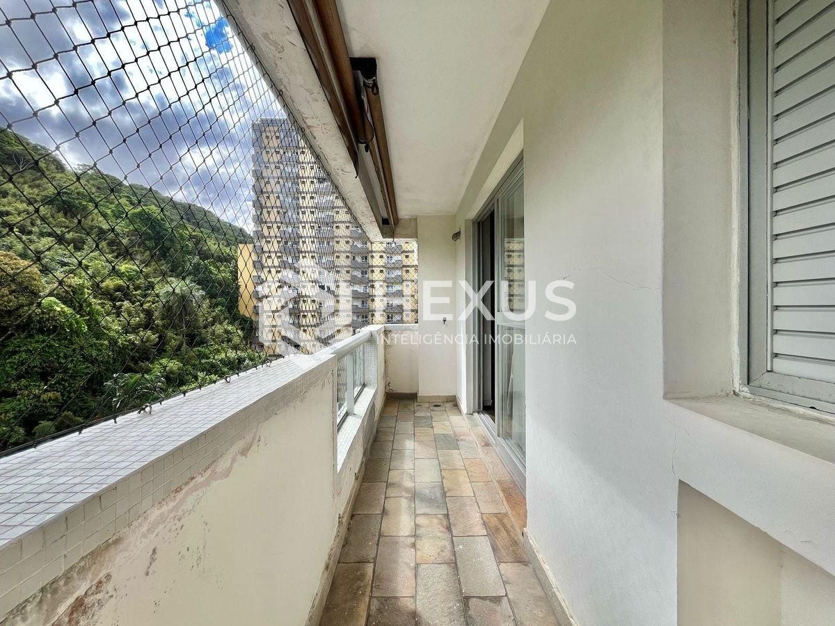 Foto 3 de Apartamento beira mar com varanda, lazer e vista mar na Praia das Pitangueiras, Guaruja | Hexus