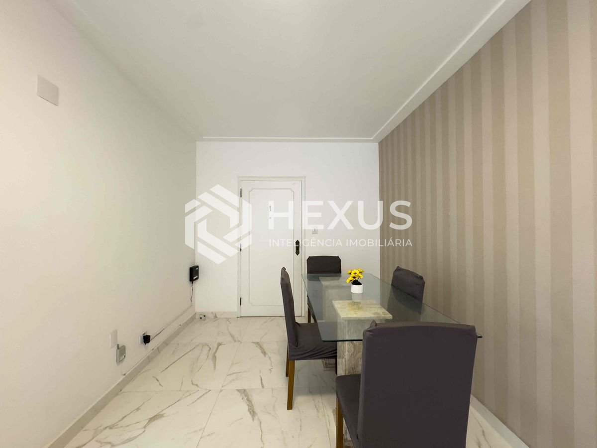 Foto 5 de Apartamento reformado e mobiliado a duas quadras da Praia das Pitangueiras, Guaruja