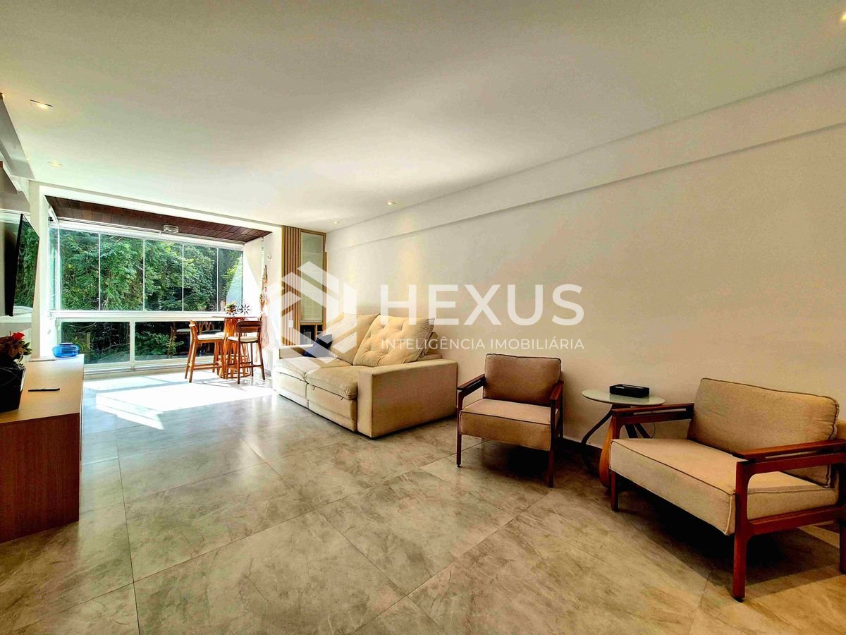 Foto 4 de Apartamento com varanda, reformado, lazer completo na Praia das Pitangueiras, Guaruja | Hexus