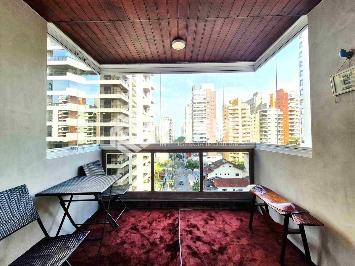 Foto 2 de Apartamento com varanda e lazer completo na Praia das Pitangueiras, Guaruja | Hexus