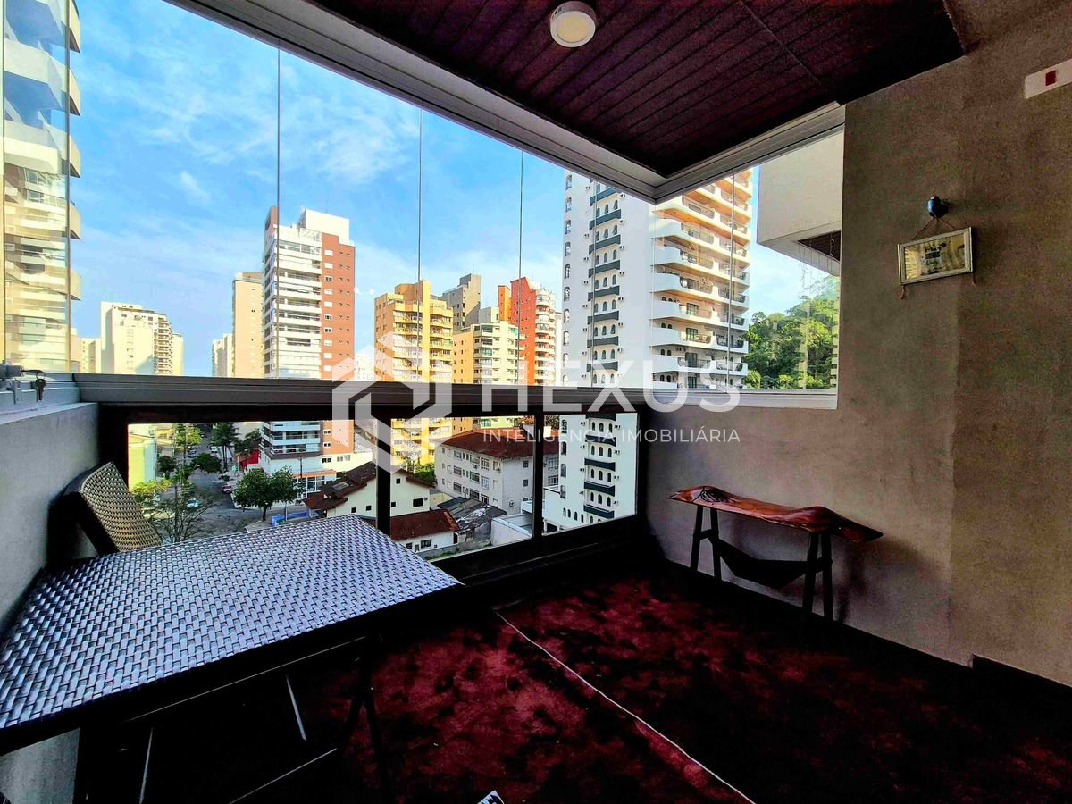 Foto 5 de Apartamento com varanda e lazer completo na Praia das Pitangueiras, Guaruja | Hexus