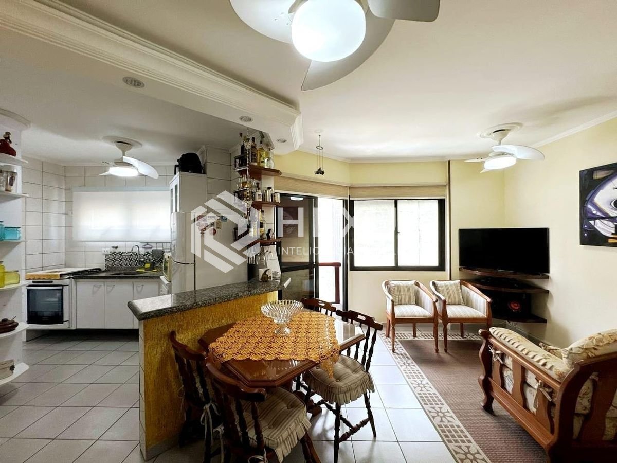 Foto 3 de Apartamento padrão à Venda, Jardim Astúrias, Guarujá, SP