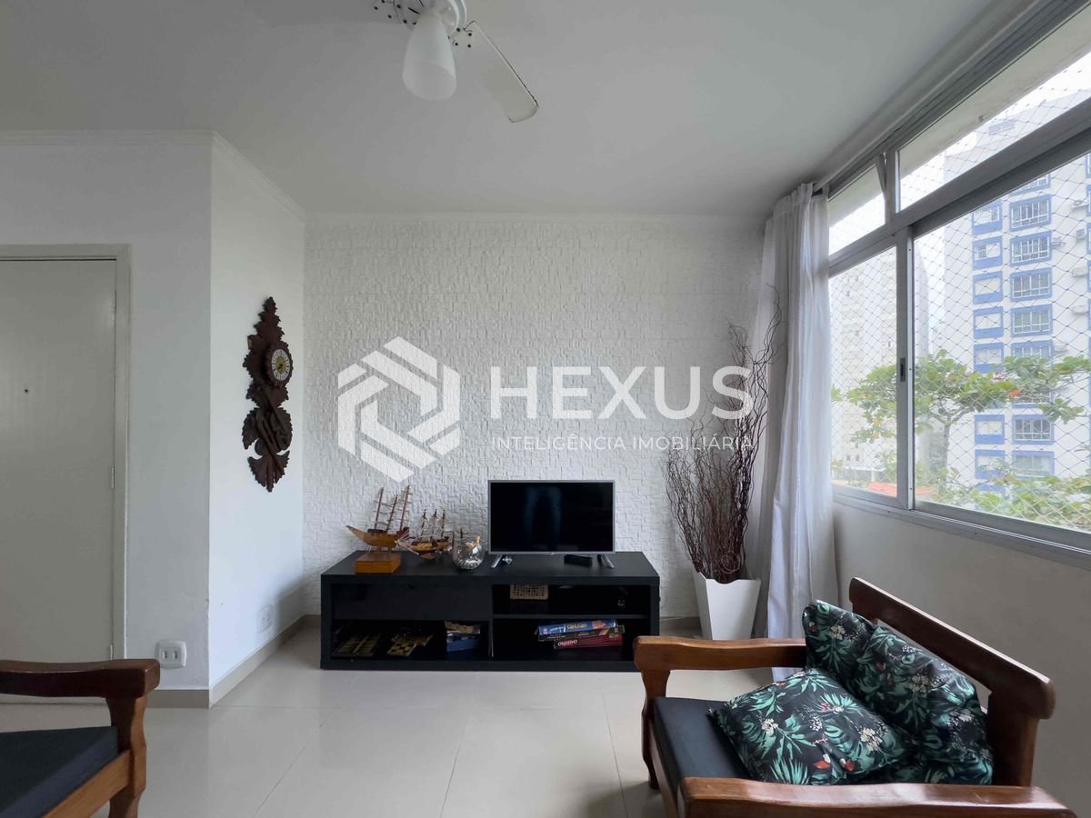 Foto 3 de Apartamento frente rua com vista livre a uma quadra da Praia das Pitangueiras, Guaruja