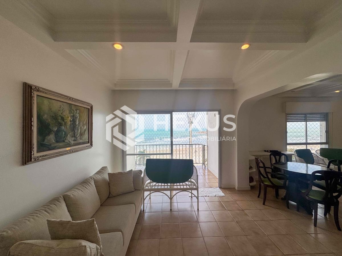 Foto 5 de Apartamento frente mar com varanda vista mar e lazer na Praia das Pitangueiras, Guaruja