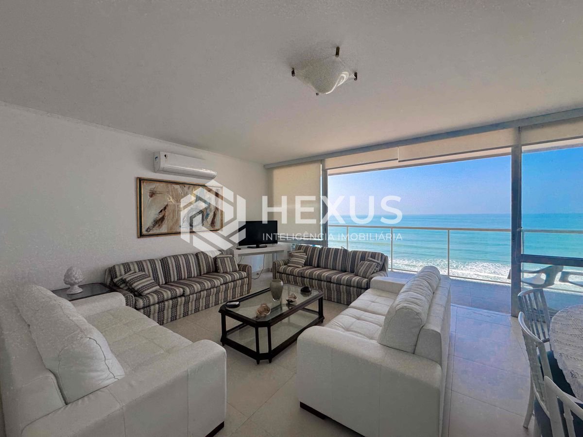 Foto 5 de Apartamento frente mar com varanda e vista mar na Praia das Pitangueiras, Guaruja