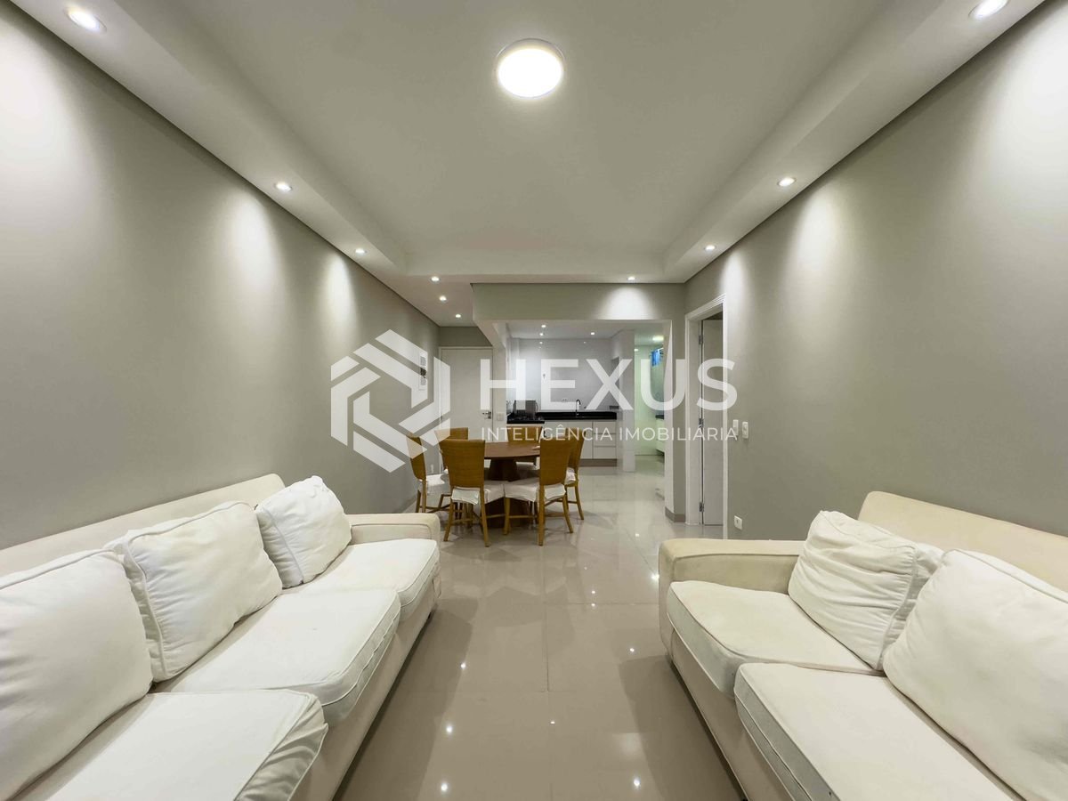 Foto 2 de Apartamento beira mar, reformado, com varanda e lazer, Praia das Asturias, Guaruja | Hexus