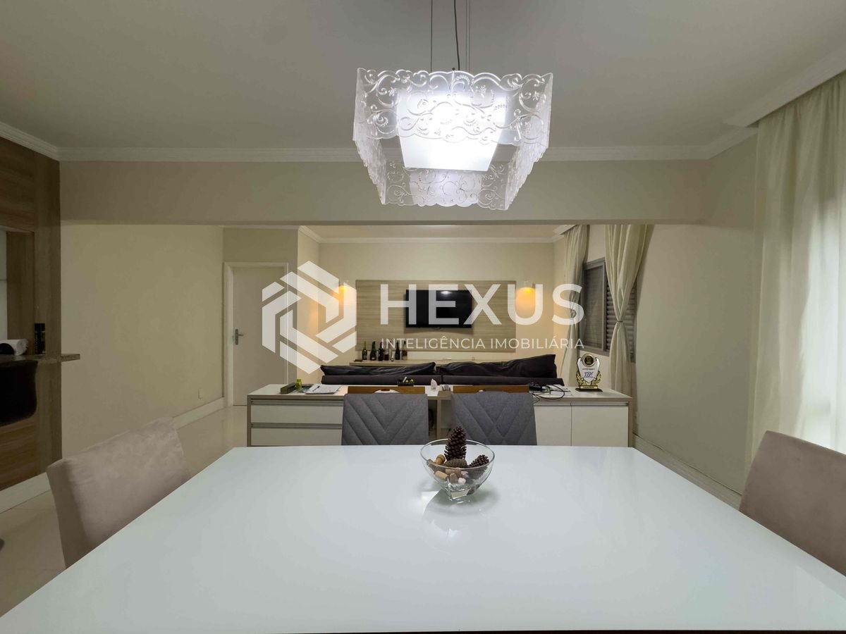 Foto 2 de Apartamento beira mar, reformado, com varanda e lazer na Praia das Asturias, Guaruja | Hexus