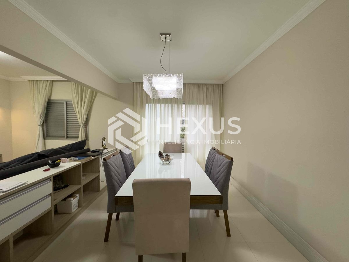 Foto 4 de Apartamento beira mar, reformado, com varanda e lazer na Praia das Asturias, Guaruja | Hexus