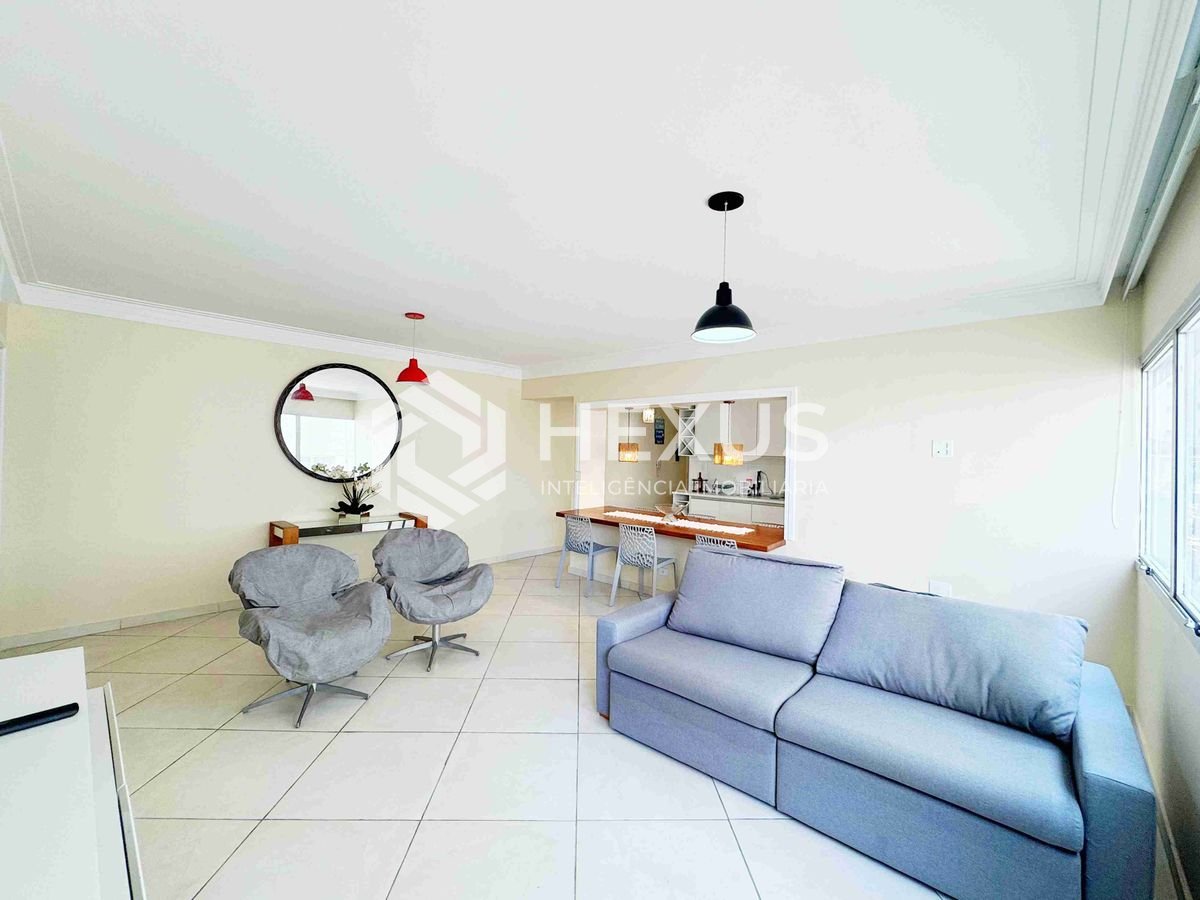 Foto 2 de Apartamento reformado a duas quadras da Praia das Asturias, Guaruja | Hexus