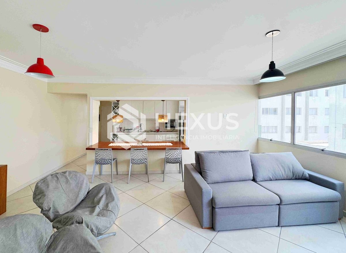 Foto 3 de Apartamento reformado a duas quadras da Praia das Asturias, Guaruja | Hexus