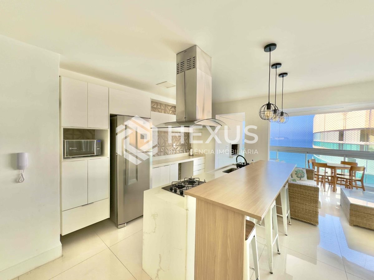 Foto 3 de Apartamento frente mar com varanda gourmet vista mar e lazer na Praia das Asturias, Guaruja