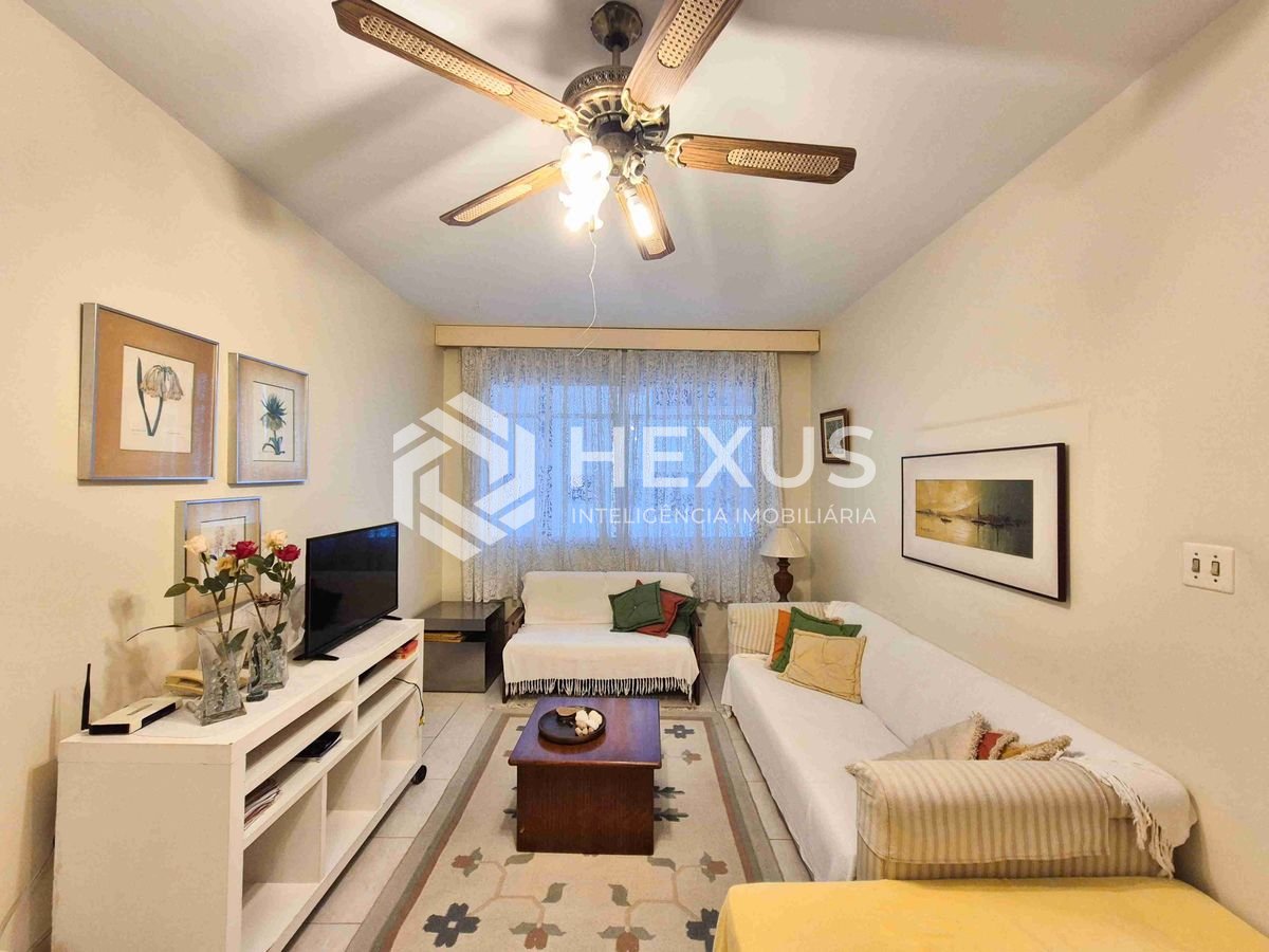 Foto 3 de Apartamento na quadra mar da Praia das Pitangueiras, Guaruja