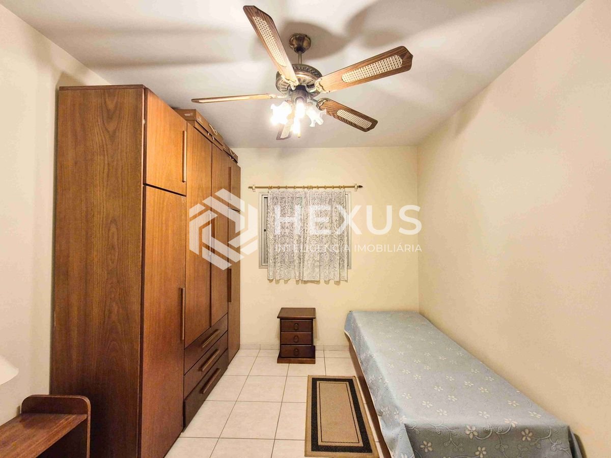 Foto 5 de Apartamento na quadra mar da Praia das Pitangueiras, Guaruja