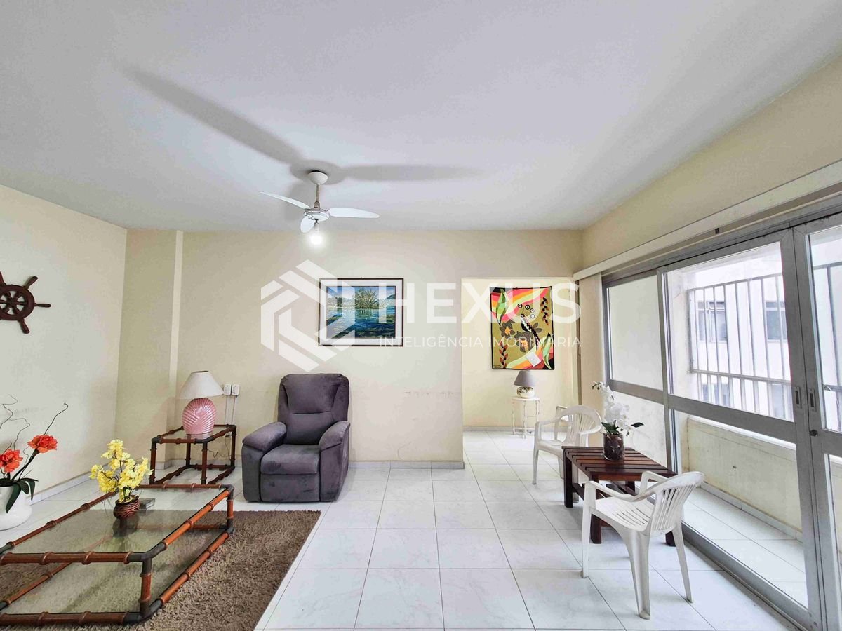 Foto 5 de Apartamento com varanda e vista mar na beira mar da Praia das Pitangueiras, Guaruja
