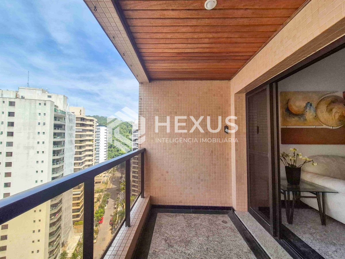 Foto 3 de Apartamento com varanda e lazer na Praia das Pitangueiras, Guaruja