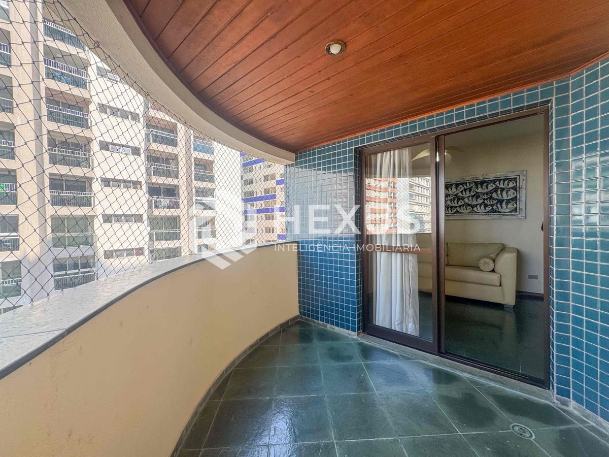Foto 3 de Apartamento com varanda, lazer e vista mar na Praia das Pitangueiras, Guaruja