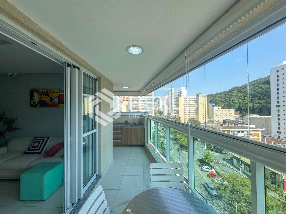 Apartamento em Pitangueiras — foto 1