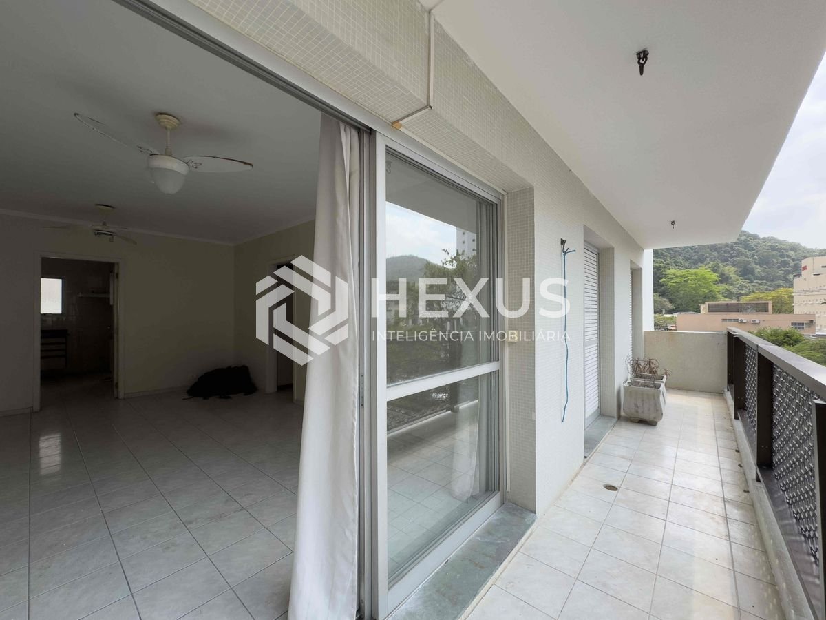 Foto 5 de Apartamento com varanda, lazer e vista mar na Praia das Pitangueiras, Guaruja